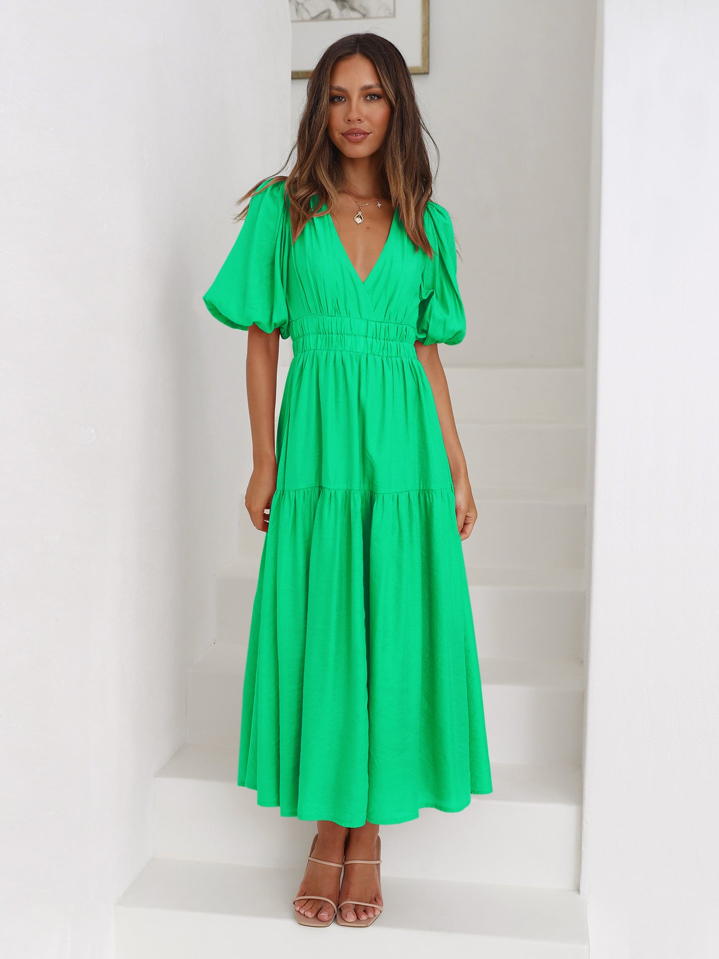 Puffed-sleeve cinched waist dress